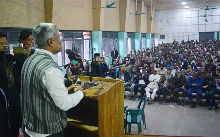 জিয়াউর রহমান ছিলেন ব্যক্তিগত জীবনে অত্যন্ত সৎ এবং দেশ প্রেমিক-অমিত